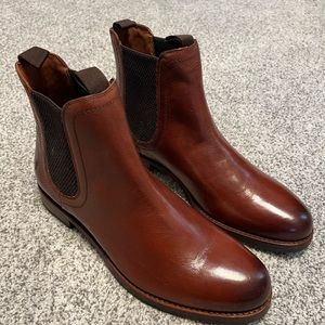 COPY - Frye Men’s Sawyer Chelsea Boots in Cognac. New and Never Worn! Size 9